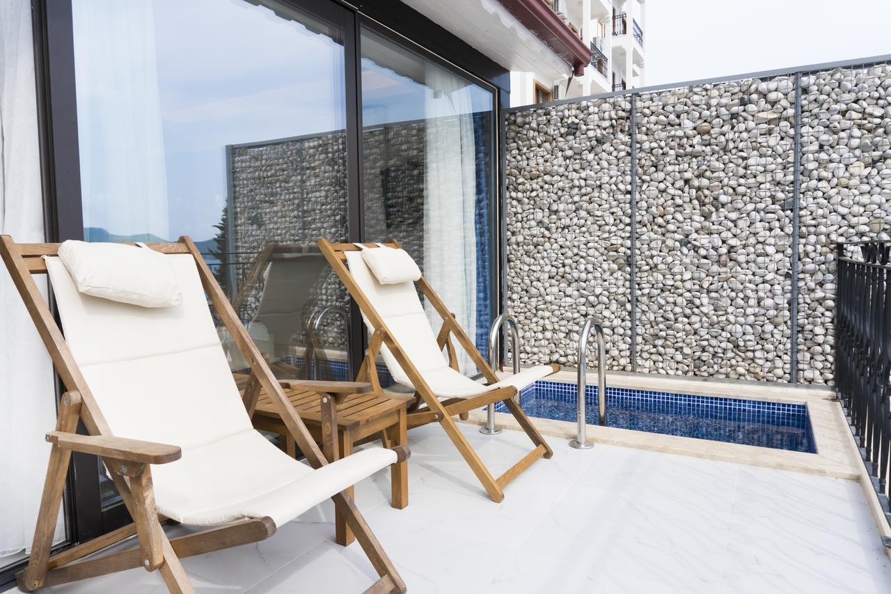 Nur Beach Hotel Каш Екстериор снимка