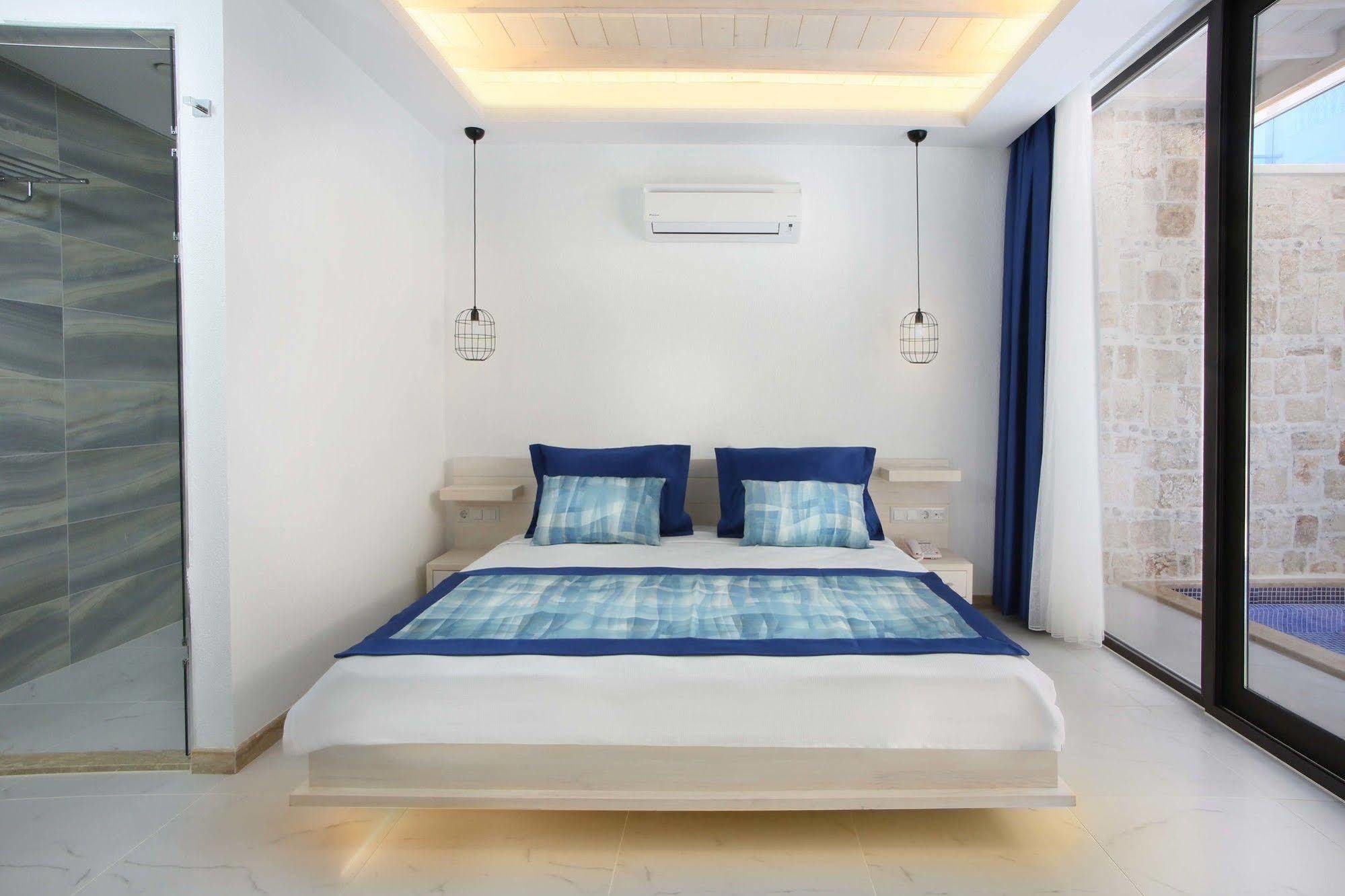 Nur Beach Hotel Каш Екстериор снимка